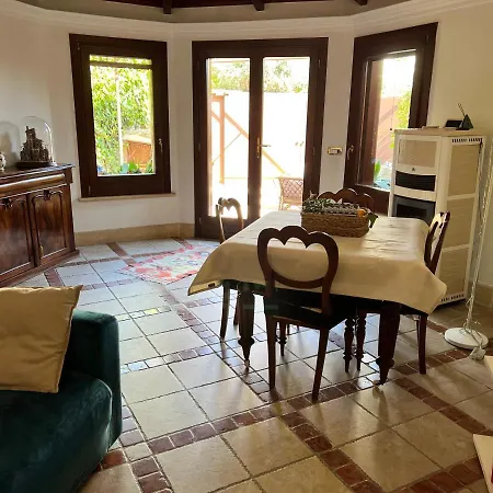 Dom wakacyjny La Casetta Tra Laguna E Mare Poetto *